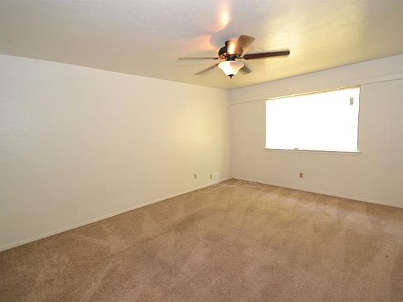 5th image of 2063 E Fallbrook Ave