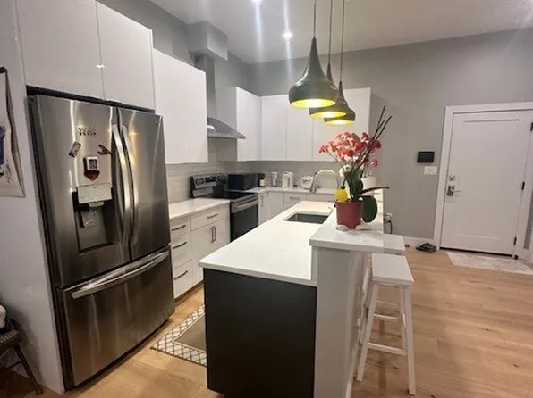 60 Cross St E #224, Somerville, MA 02145