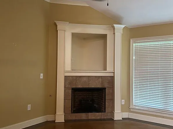 167 Northgate Dr, Canton, MS 39046