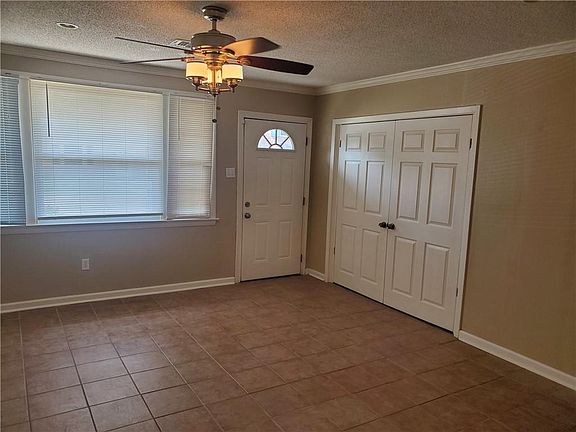 3rd image of 1866 Lauradale Dr