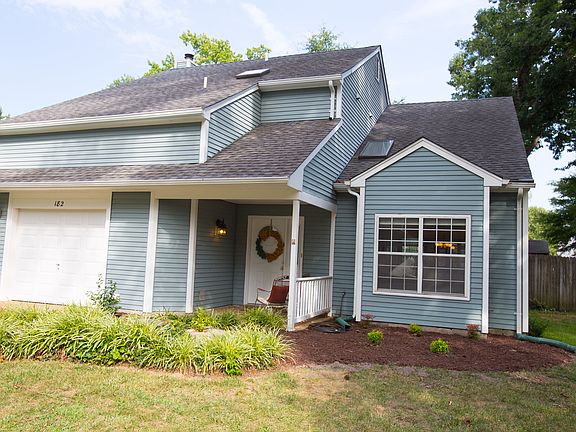 2nd image of 182 Abbey Ct