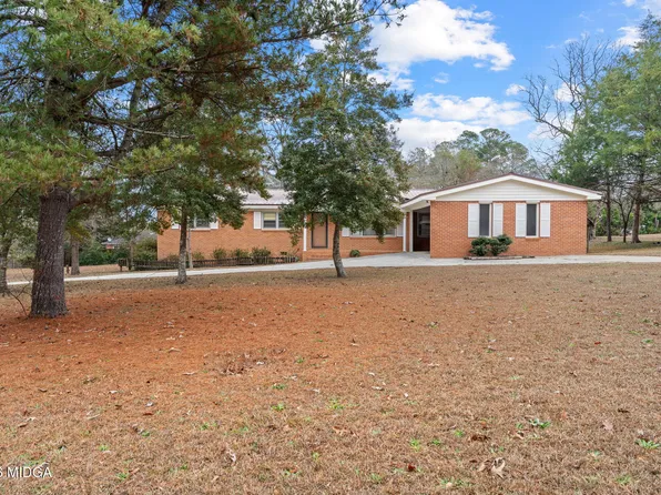 104 Lakeside Dr, Warner Robins, GA 31088