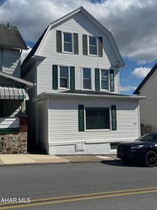 709 Bell Ave, Altoona, PA, 16602