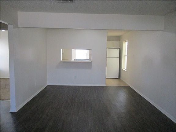 2nd image of 317 Ware Dr