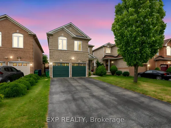 7295 Bread Fruit Ln, Mississauga, ON L5N 8P2