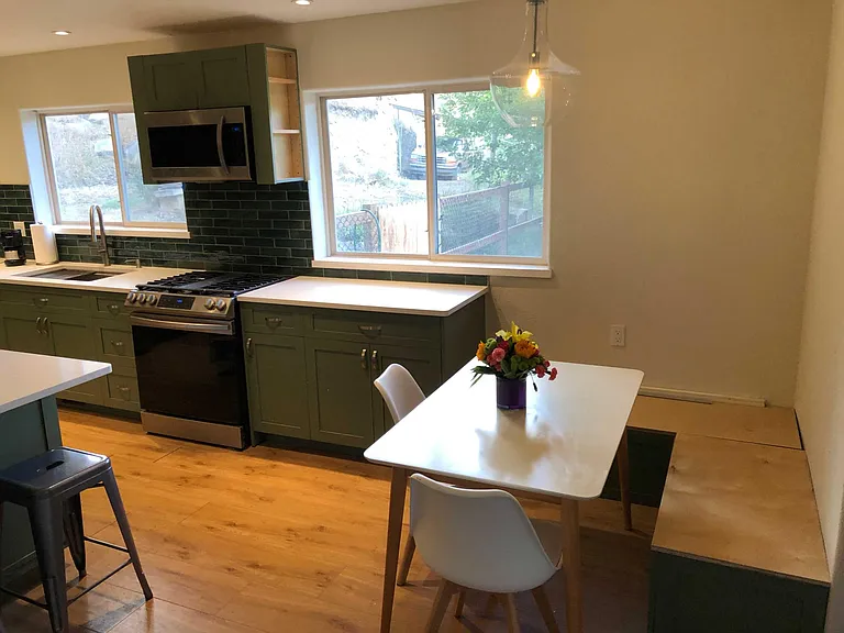 646 Main St — Photo 11