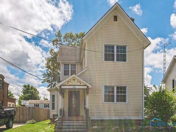 2nd image of 205 W Findlay St