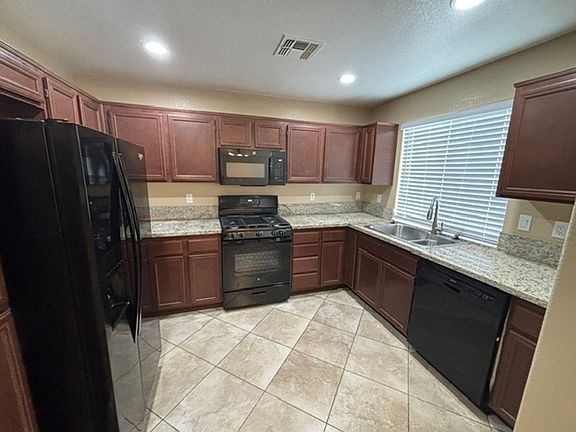 2nd image of 642 W Brewer Rd APT 122