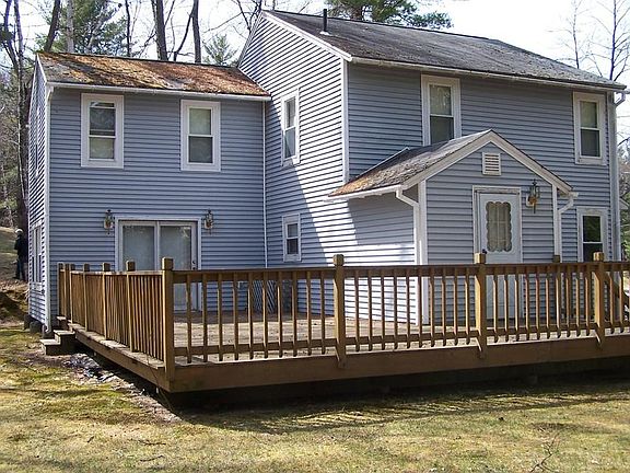 3rd image of 89 Lake Dr