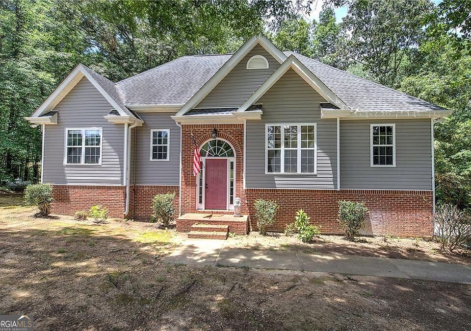 1st image of 80 Iron Hill Rd