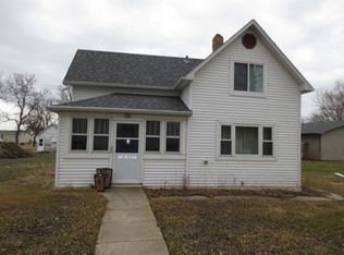 130 3rd Street Se, leeds, ND 58346
