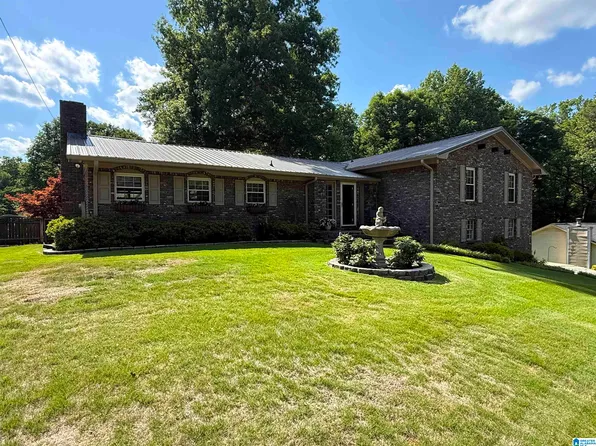 621 Pineview Dr, Birmingham, AL 35214