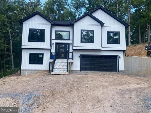 1114 Lakeview Dr, Cross Junction, VA 22625