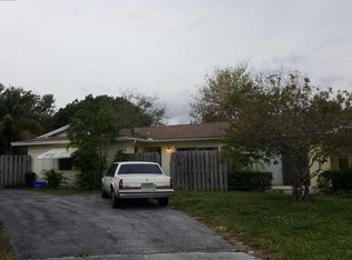 8599 Pluto Ter, West Palm Beach, FL 33403