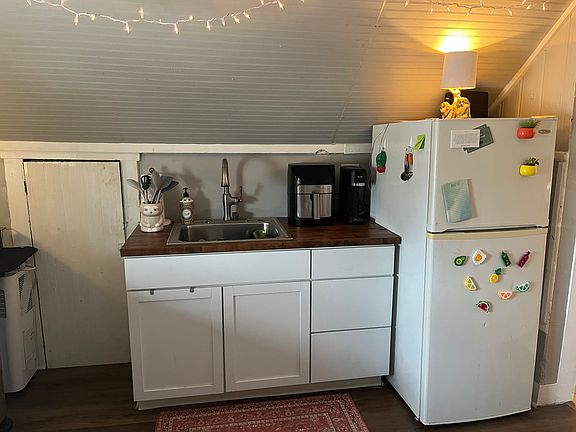 5th image of 69 N Irvington Ave APT 3