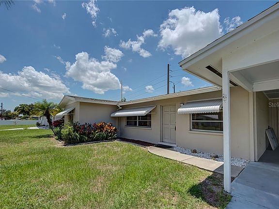 3rd image of 1772 Banyan Dr