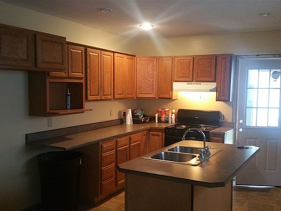 3rd image of 2317 Spear St