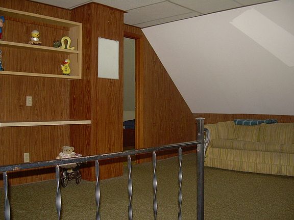 5th image of 269 Miller St