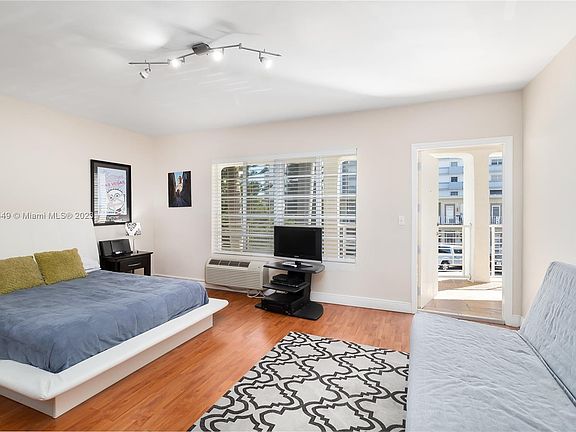 2nd image of 1241 14th St APT 11