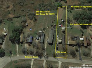 240 Brianna Ct, Von Ormy, TX 78073