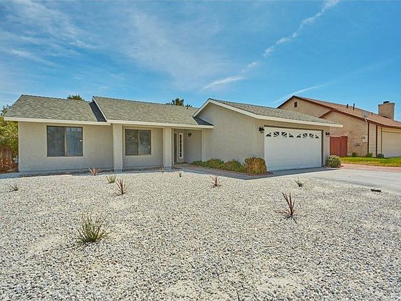 3rd image of 14947 Brigadoon Ln