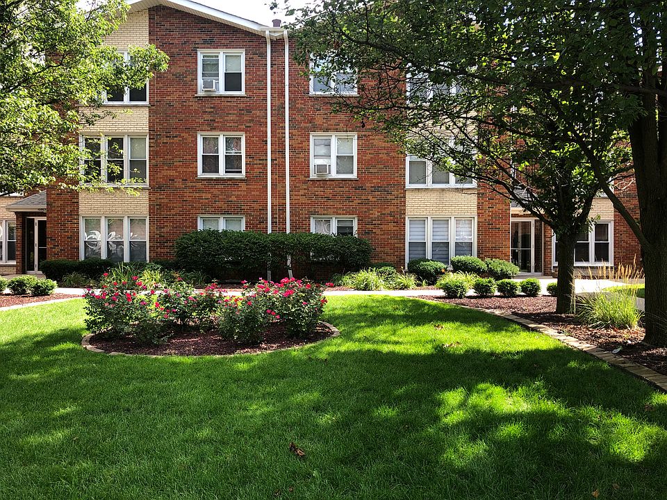 1st image of 10805 S Pulaski Rd APT 8