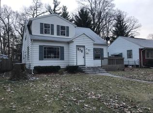 724 Dewey St, Michigan City, IN
