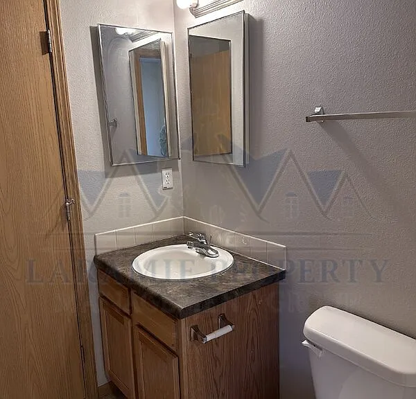 415 Mitchell St #F-4 — Photo 4
