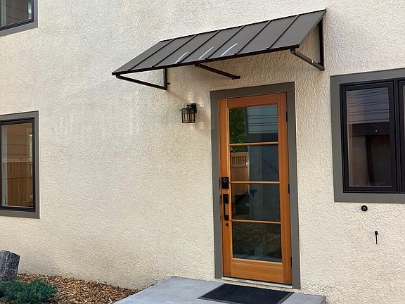 5th image of 2425 W 21st St #2