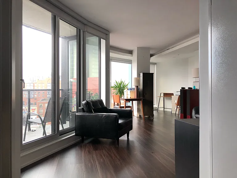 1595 Barrington St — Photo 19