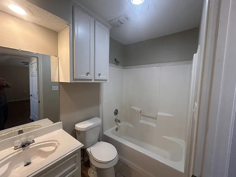 7803 Avenue J — Photo 13