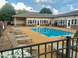 3844 Thornhill Cir, Champaign, IL 61822