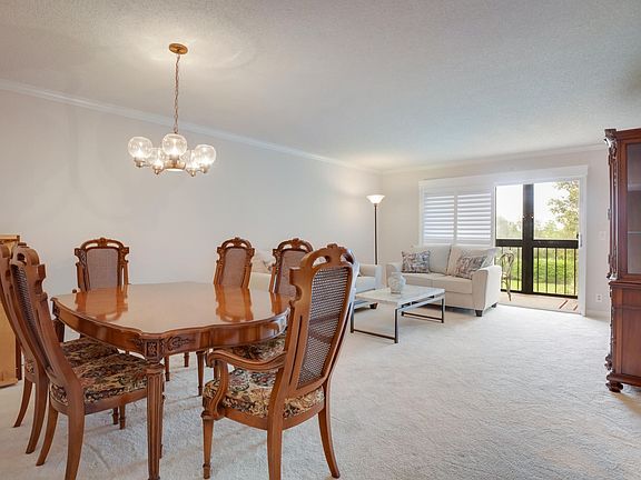 5th image of 7321 Amberly Ln APT 405