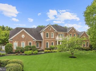 1912 Aquinas Dr, Gambrills, MD 21054