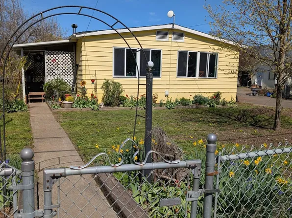 824 Nickel St, Kamiah, ID 83536