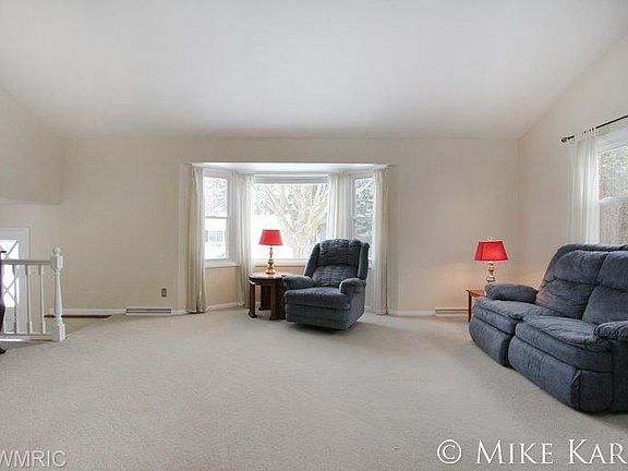 4th image of 1811 Morningside Dr SE