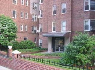 6560 Wetherole St APT 6L, Flushing, NY 11374