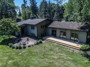 630 Allens Creek Rd, Rochester, NY 14618