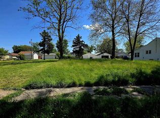 1809 W 7th St, Muncie, IN 47302