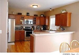 3rd image of 3111 Kingsbridge Ln
