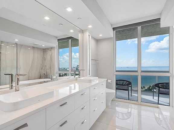 5th image of 3100 N Ocean Boulevard #2508
