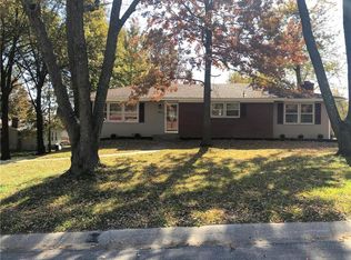 1707 NE 74th Ter, Gladstone, MO 64118