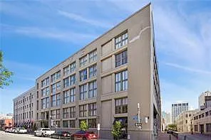 333 Julia St #402