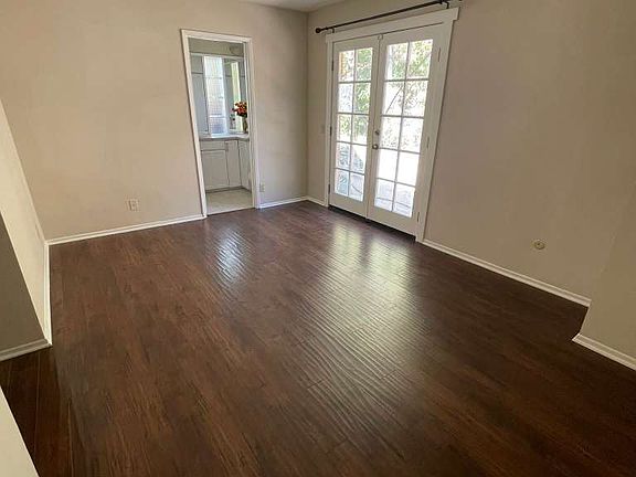 3rd image of 5448 Ruthwood Dr