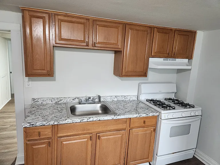 2910 E Federal St #1&2 — Photo 14