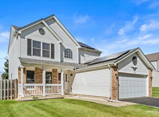 624 Jenna Dr, South Elgin, IL 60177