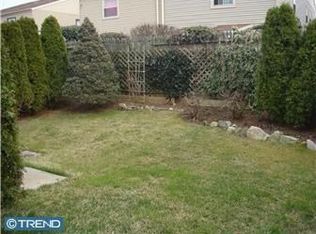 10225 Rubin Ln, Philadelphia, PA 19116
