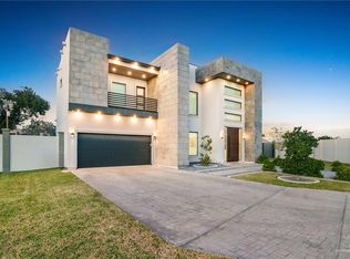 2805 Country Club Dr, Mission, TX 78572