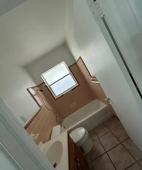 980 Osborne Dr #1 — Photo 8