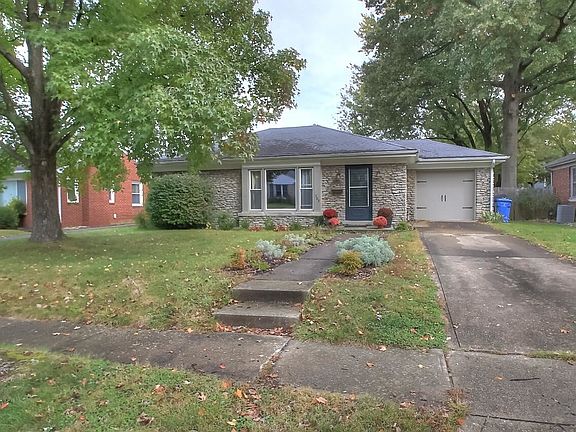 2nd image of 383 Stratford Dr